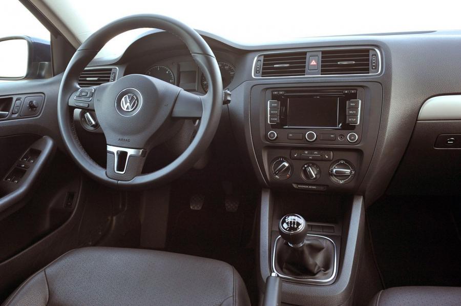  Volkswagen Jetta TDi 2011 года  (фото 37 из 120)